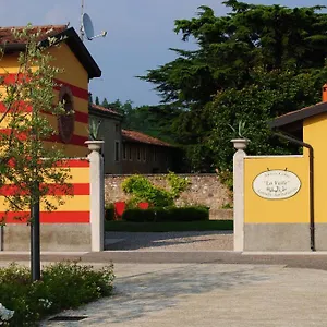 בית כפרי Antica Corte La Valle, סונה