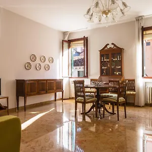 Appartement Rialto Bridge Large Venetian Style With Lift, Venise